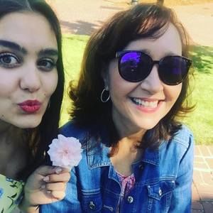 Meet your Posher, Sissie